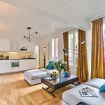 99 - Urban Fabulous 6 Bedrooms