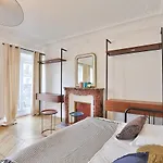 99 - Urban Fabulous 6 Bedrooms