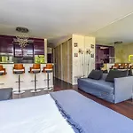 Luxe Exceptionnel, Avenue Foch