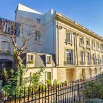 Luxe Exceptionnel, Avenue Foch