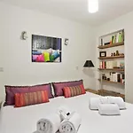 GuestReady - Superbe appartement au coeur de Paris - République