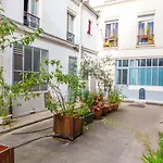 Brand New Apartment- Bastille District
