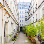 Brand New Apartment- Bastille District