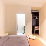 Brand New Apartment- Bastille District