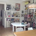 Comfortable Apartment In The Centre Of Paris