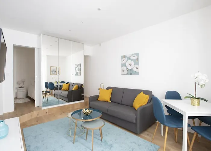 Stylist And Cosy Appartement In Montparnasse