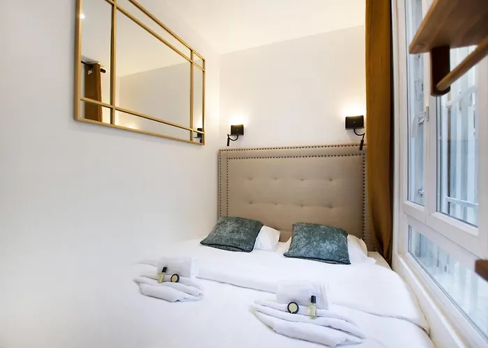 Guestready - Studio With Jacuzzi In The 10 Th
