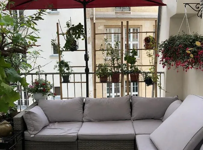 Apartment With Terrace In Paris Center - Montorgueil District