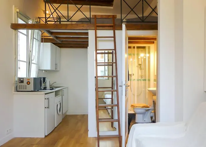Chatelet Hyper Central Studio With Mezzanine