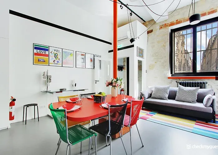 Authentic Apartment - 2Br-6P - Le Marais