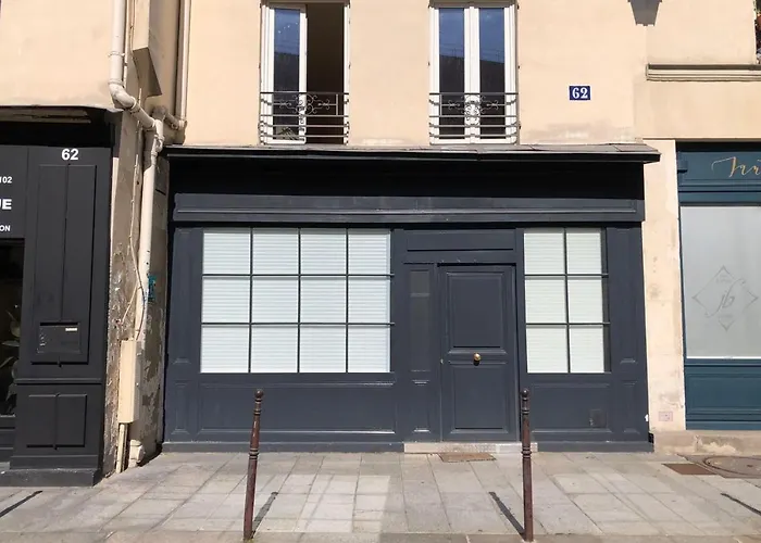 Luminous One-Bedroom In The Center Of Paris In Marais District - Welkeys