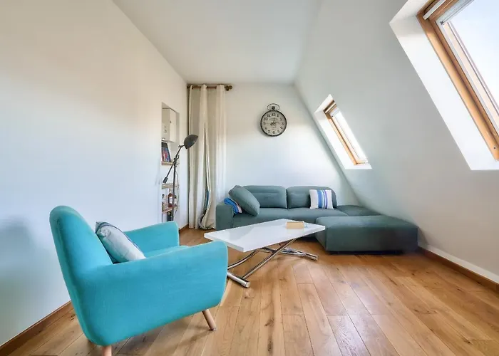 GuestReady -- Rooftop Maisonette in Folie-Méricout
