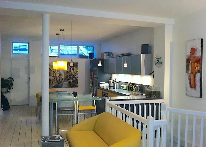 Modern Design Loft Apartment, Steps To Notre Dame