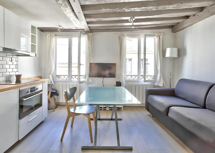 Studio Near Notre-Dame De Paris Cathedral