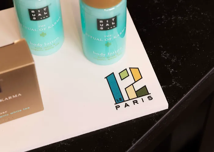 Le 12 Hotel