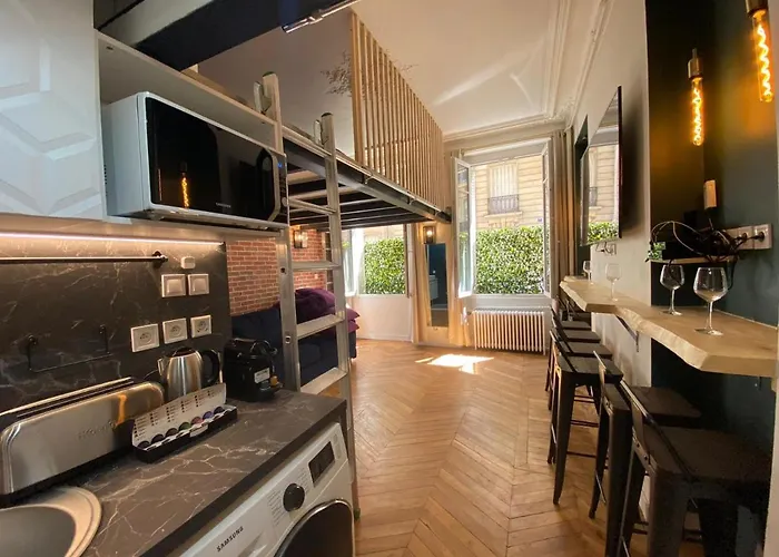 Beautiful Mini Loft Near Saint-Lazare
