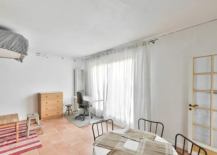 Charming Accommodation For 2 People - Paris