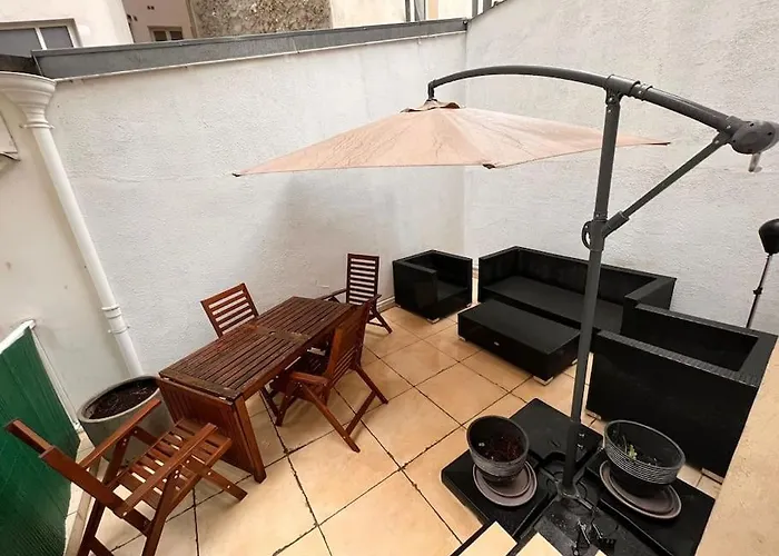 Studio Balcon Champs-Elysees - Hala Paris