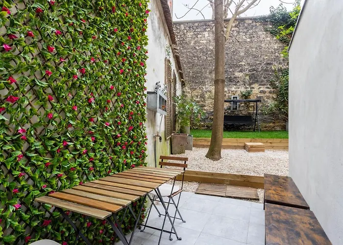 Rare! Private Garden In Paris, Close To Sacre Coeur Basilica!