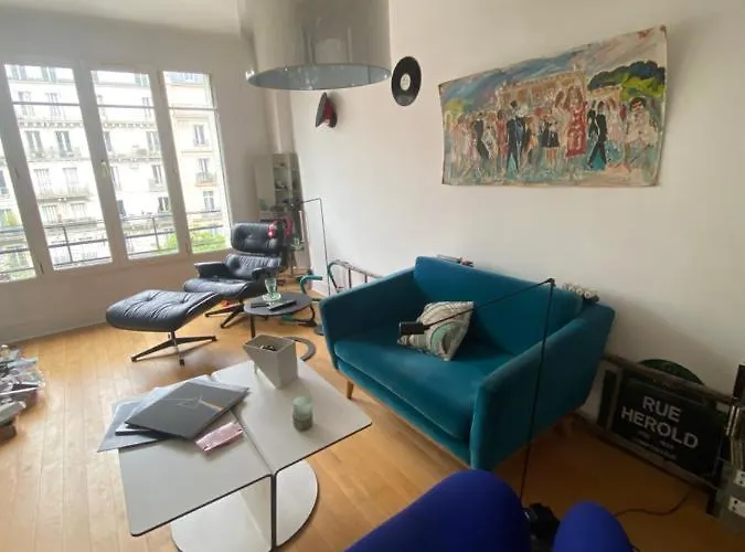 King\'S Rooms In Charming Paris