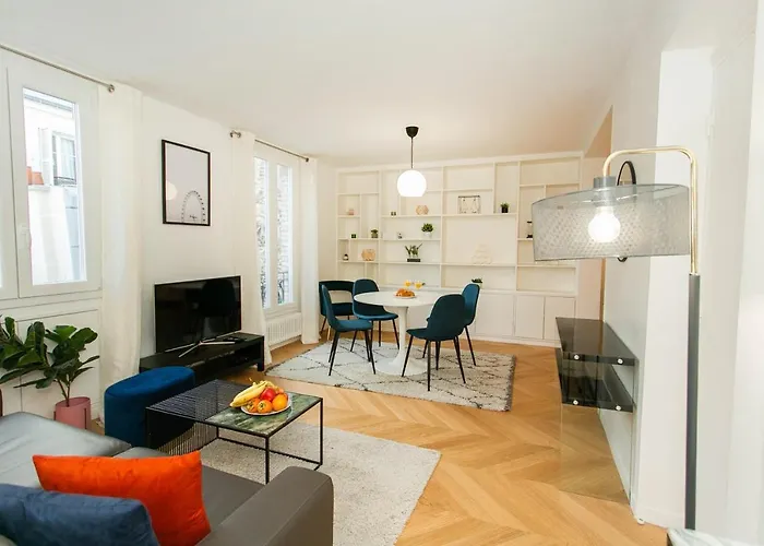 Madeleine St Lazare City Apartment