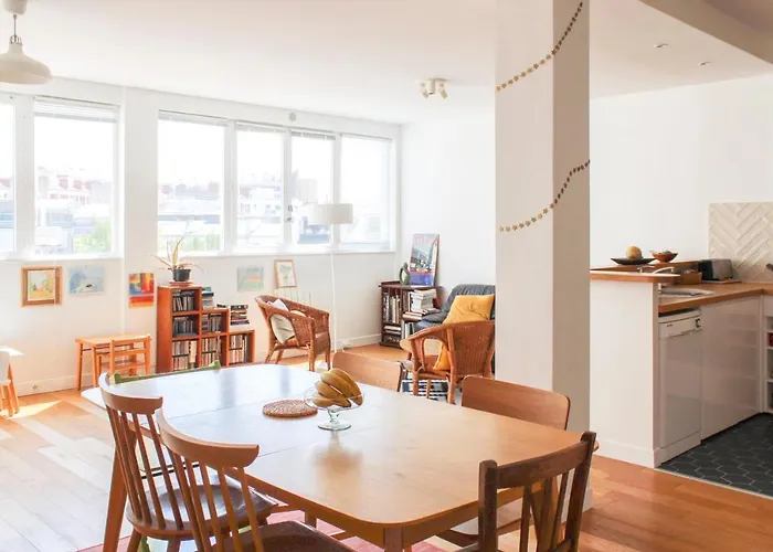Spacious Bright 70M Family Apartment