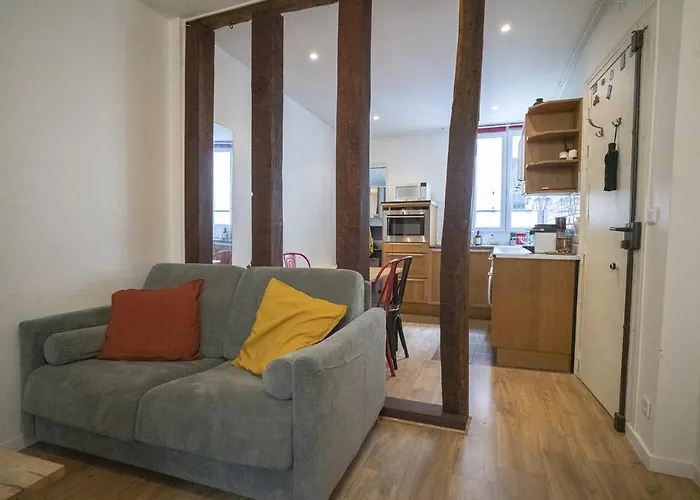 Charming Quiet Studio In The Heart Of Montmartre
