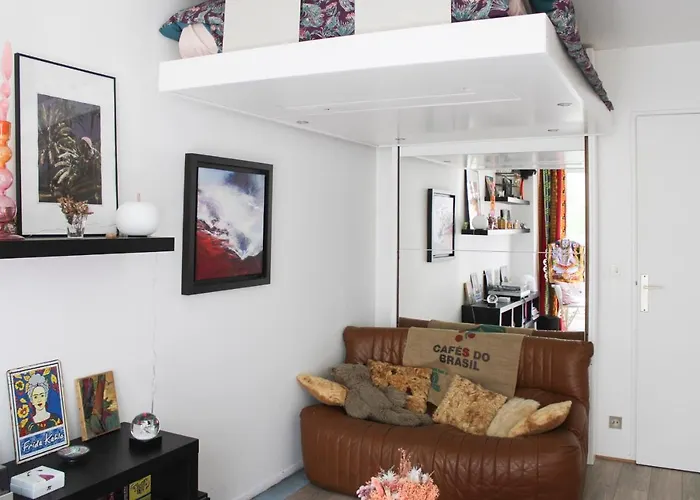 A Cosy Gem 2 Steps From The Sacre-Coeur