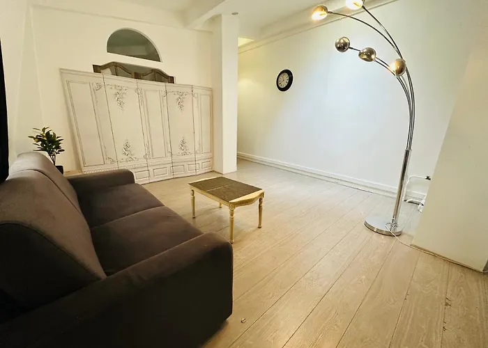Apartments Champs Elysees Marignan Paris