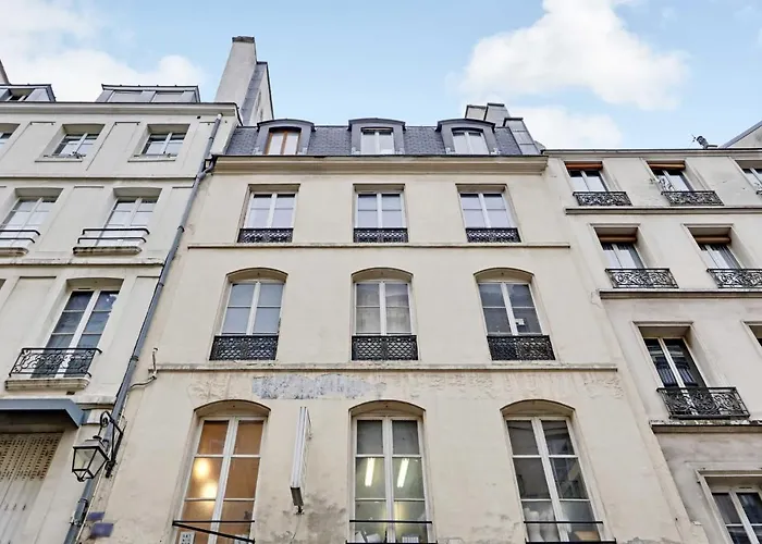 Charming Appartement In Le Marais