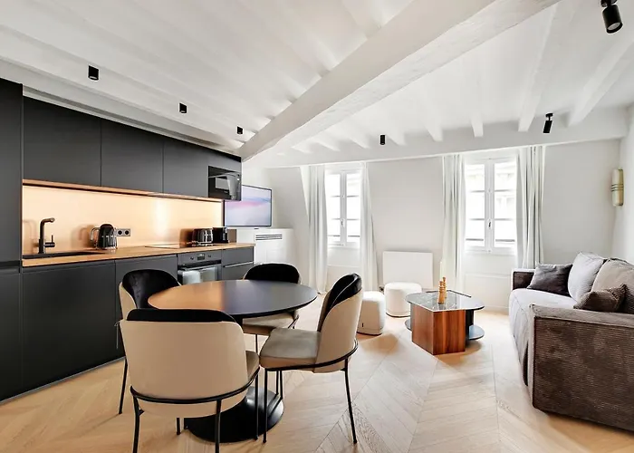 Pick A Flat\'S Apartement In Saint-Germain-Des-Pres - Rue De Seine