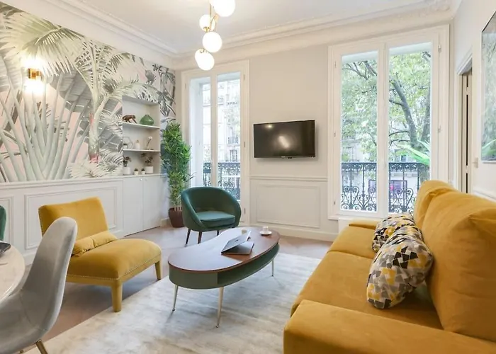 Bright And Gorgeous Flat In The Heart Of Paris