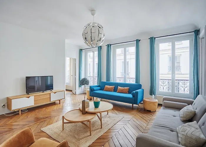 Apartment Beaubourg By Studio Prestige