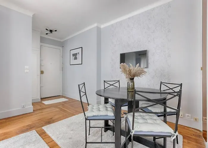 Matignon Saint-Honore : Magnifique Appartement 1Br