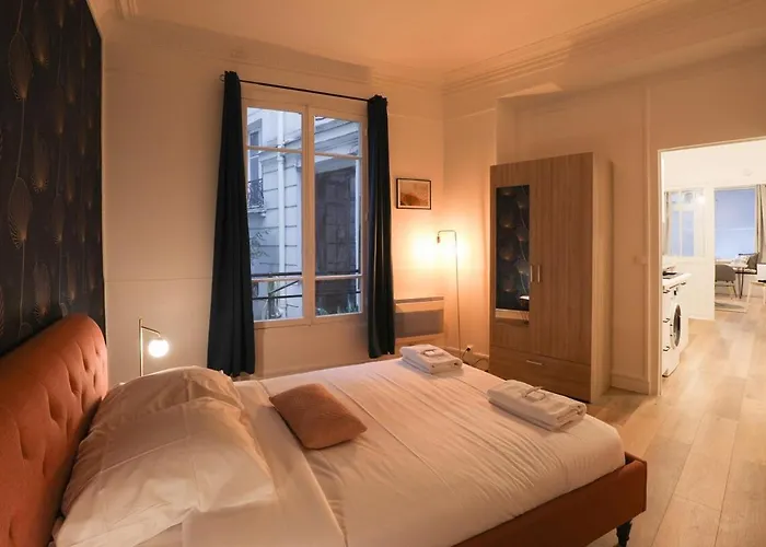 DEMAISTRE Refurbished apartment close to Sacré Coeur 4P