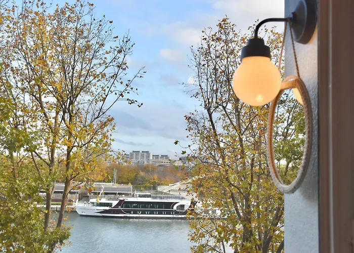 Apartment Parisnicostay - Cosy 4 Bedrooms Flat Seine River