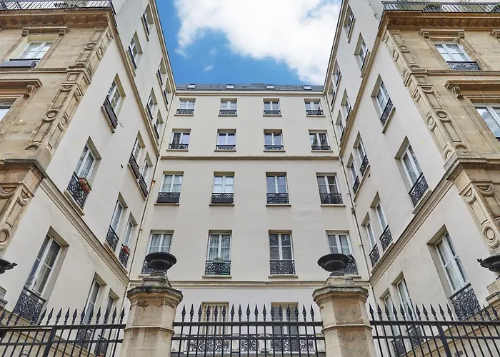 Residence Center Of Paris By Studio Prestige