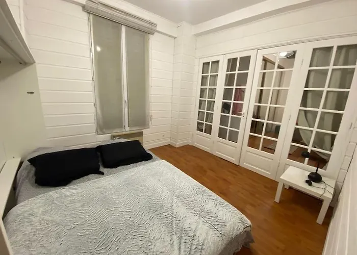 Appartement Design Champ De Mars, 2 Pieces Quartier Tour Eiffel