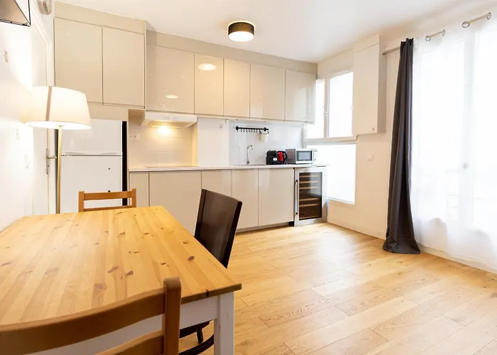Cosy Flat Close To Arc De Triomphe