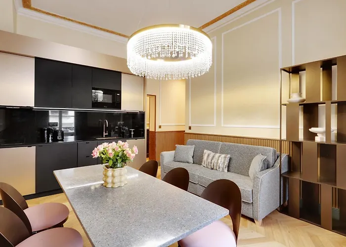 Pick A Flat\'S Apartments In La Madeleine-Opera - Rue De L\'Arcade