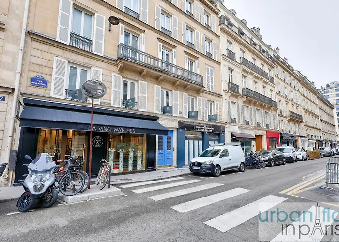 62 - Beautiful Apartment Triangle D- 100M From Champs-Elysees