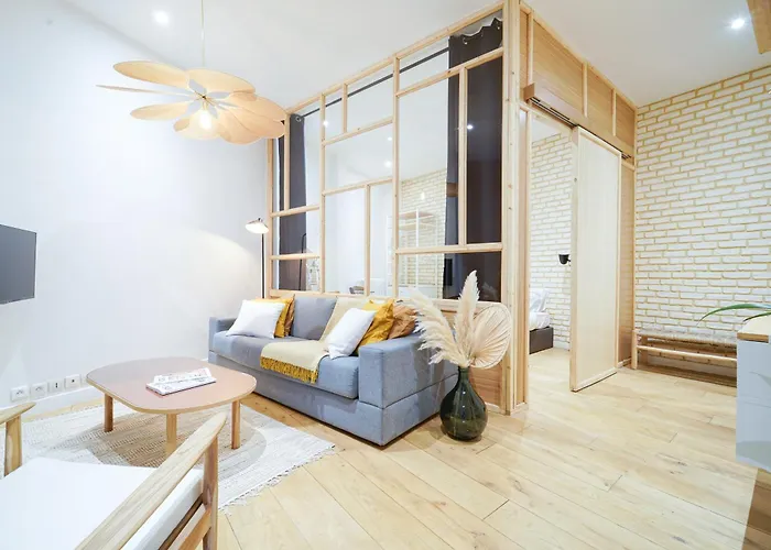 Parisuites Central Canal Saint Martin Luxe & Chic & Cosy
