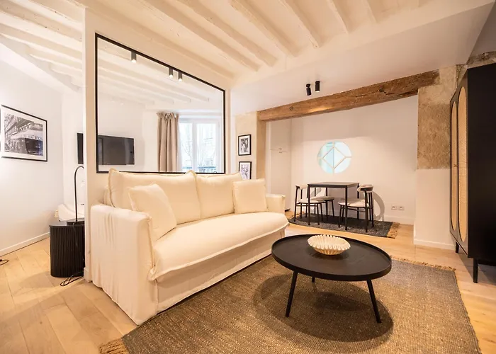 Cosy Nest In Saint Germain