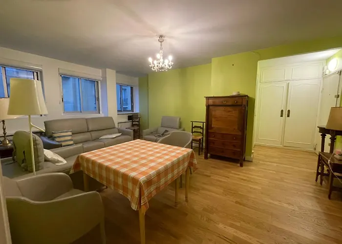 Double Room In Beautiful Apartment