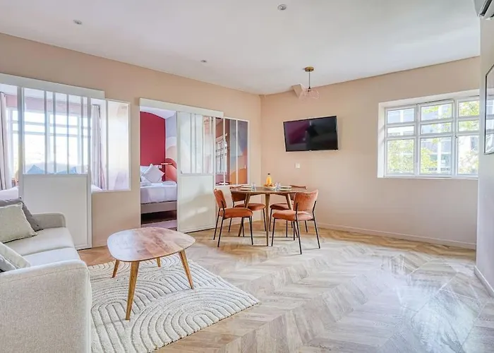 Appartement 2 Chambres Place Pereire 75017 - II
