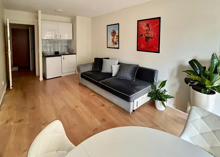 Cosy Studio Near The Eiffel Tower
