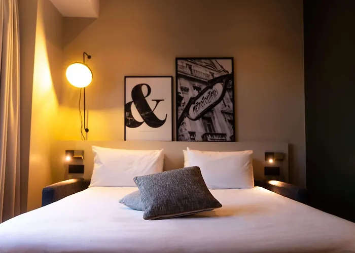 Mercure Paris Tour Eiffel Pont Mirabeau