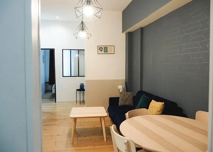 50 M2 Apartment Next To Montmartre