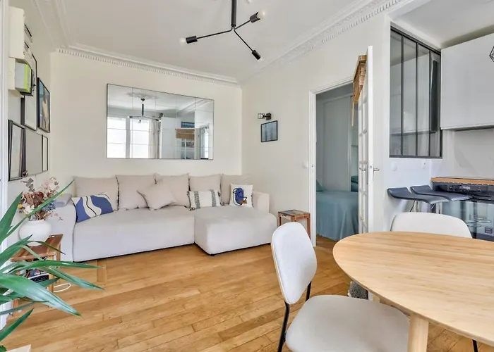 Apartment Near Grands Boulevards