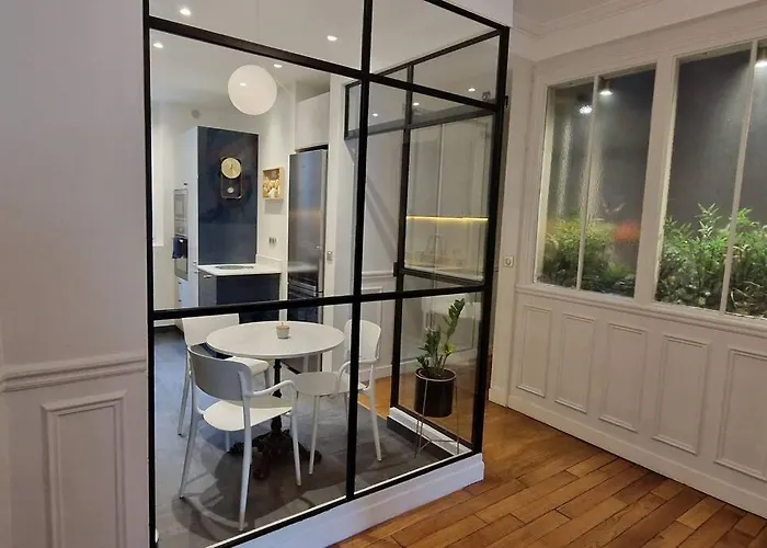 Magnifique Appartement De Charme Au Coeur De Paris